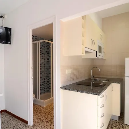 Flomar 1-2 Apartment *